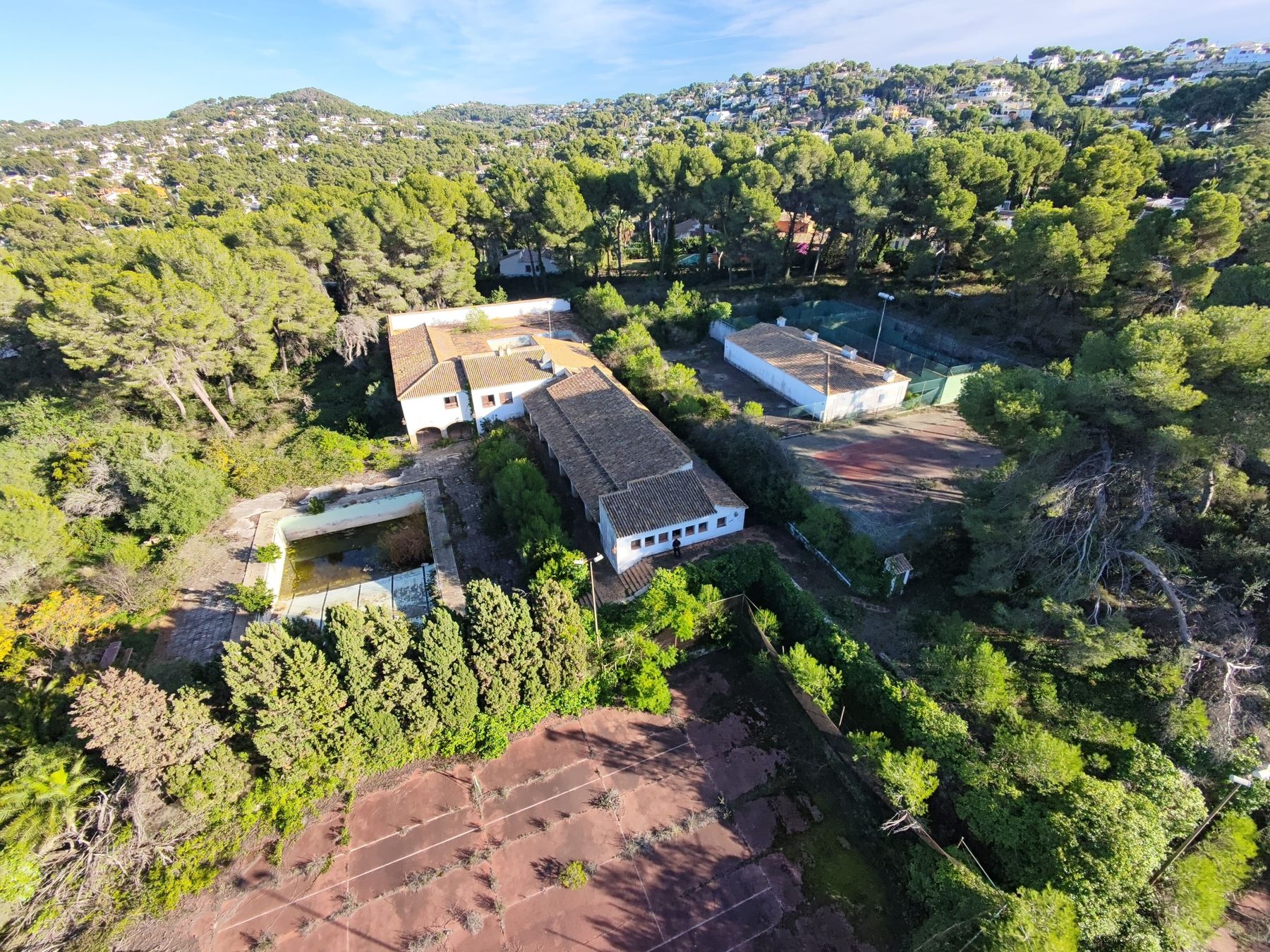 Vista a&eacute;rea del complejo